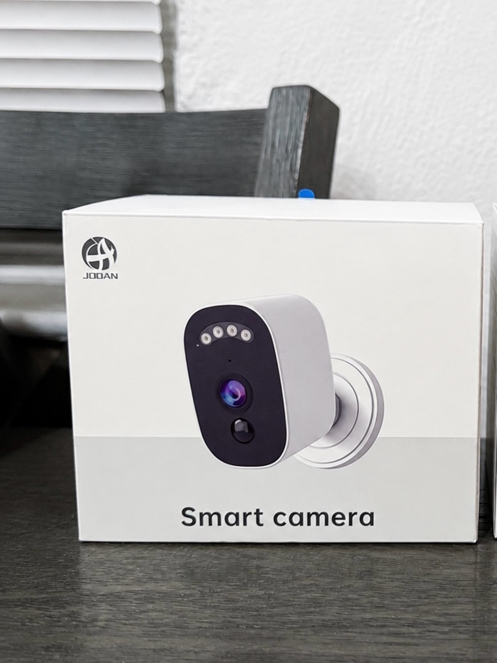 White Smart Camera - Compact Home Security Camera